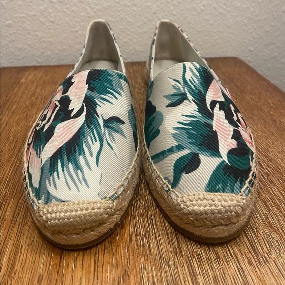 Burberry floral print canvas espadrilles - Picture 3 of 11